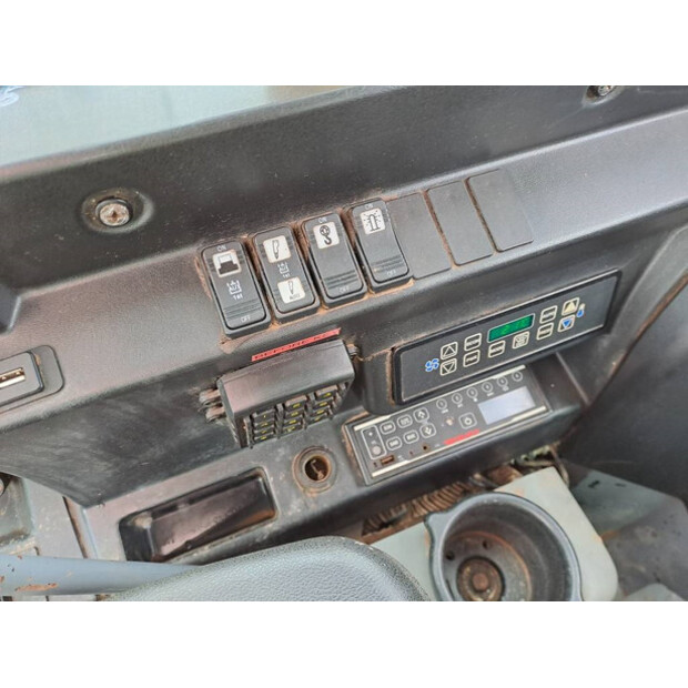2018 TAKEUCHI TB2150-41926002
