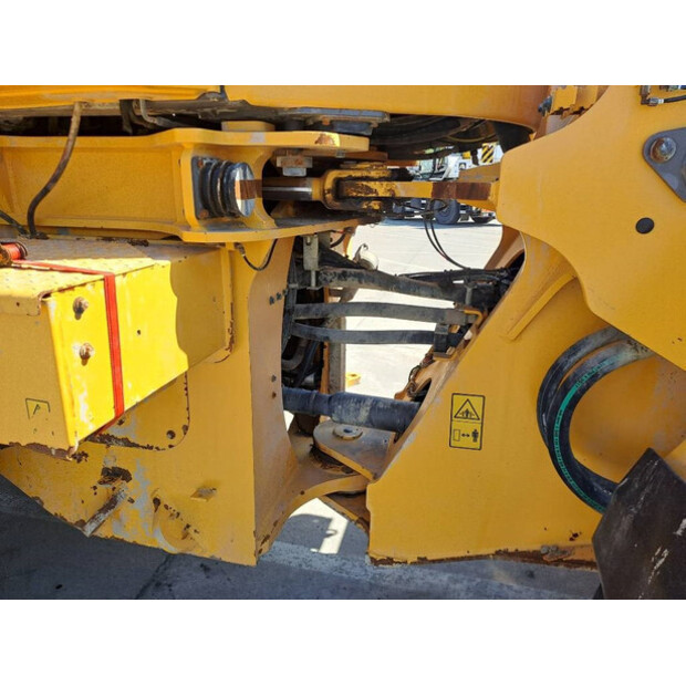 2011 فولفو L180G-41926556