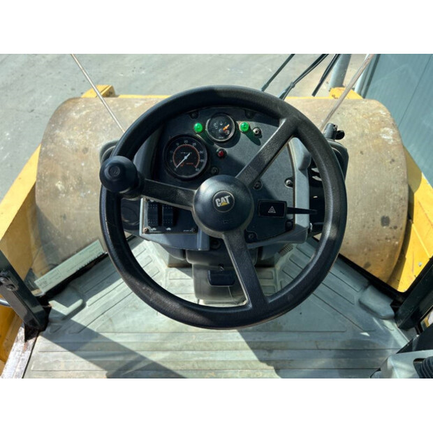 2011 Caterpillar CS76 XT-41927426
