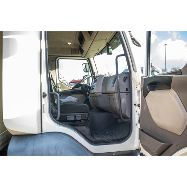 2016 DAF LF 220-41928129
