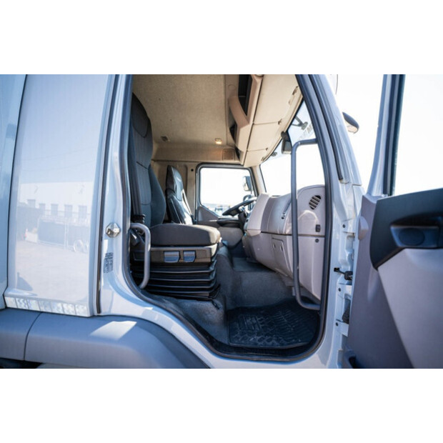 2019 DAF LF 210 FA-41928149