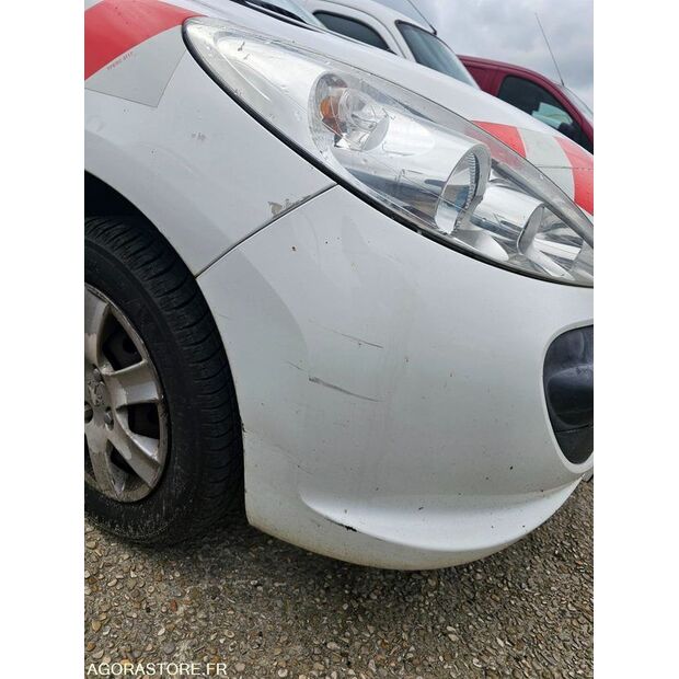 2011 Peugeot 206-41941096