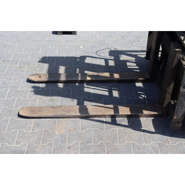 Clark CGP25H-41944318