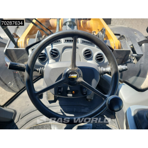 2017 CASE 821G-41944721