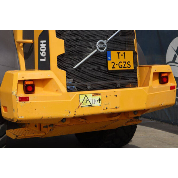 2019 فولفو L60H-41944840
