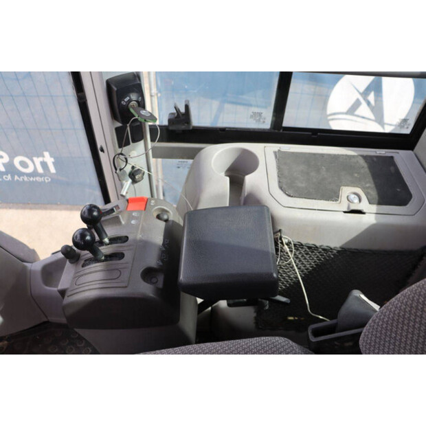 2019 فولفو L60H-41944857
