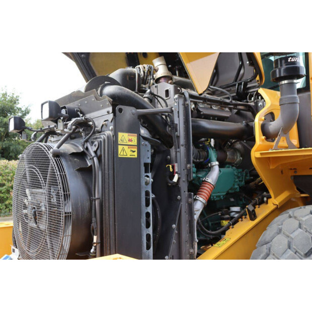 2019 فولفو L60H-41944871