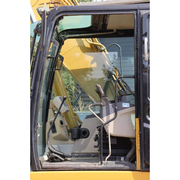 2005 Caterpillar 318C-41944915