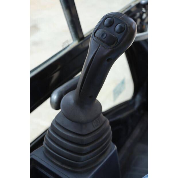 2005 Caterpillar 318C-41944918