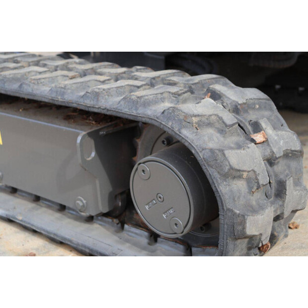 2017 Volvo EC18D-41945333