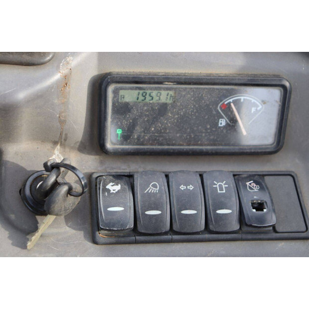 2017 Volvo EC18D-41945345