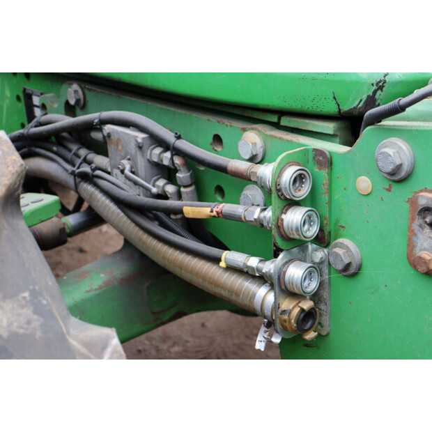2004 JOHN DEERE 6120-41945958