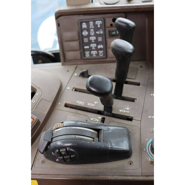 2004 JOHN DEERE 6120-41945987