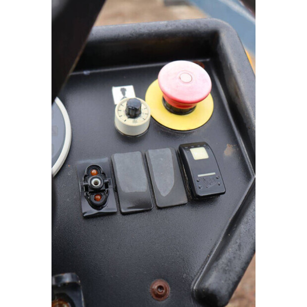 2017 JCB VMT-41946123