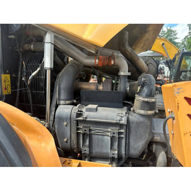 2015 CASE 621F-41946185