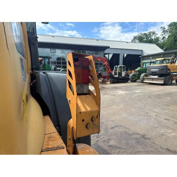 2015 CASE 621F-41946189