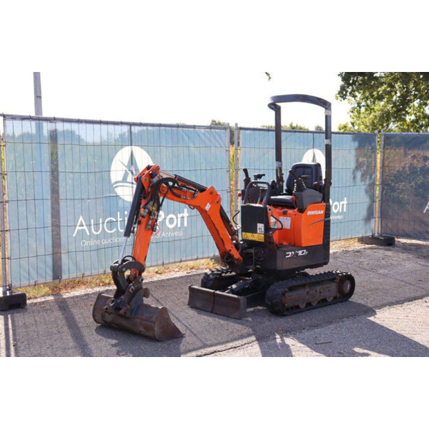 2021 Doosan DX10Z-41947159