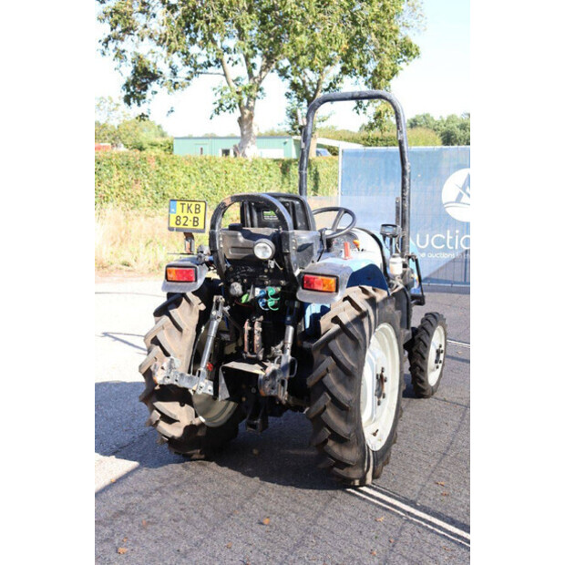 2019 نيو هولاند Boomer 35-41947197