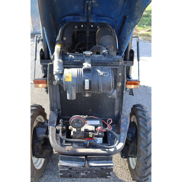 2019 نيو هولاند Boomer 35-41947227