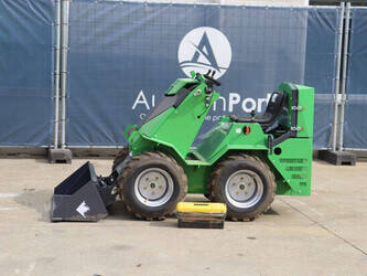Image for WHEEL LOADERS Nycheki SK-911