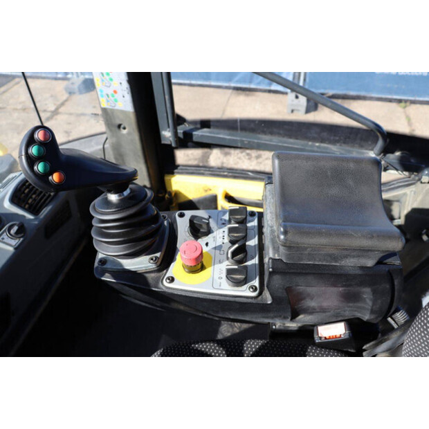 2019 BOMAG BW161 AD-5-41948621