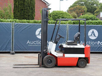 Image for FORKLIFTS 1999 NISSAN QP02L25U