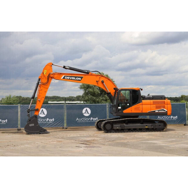 2025 أونبيكند DX225LC-7M-41949840