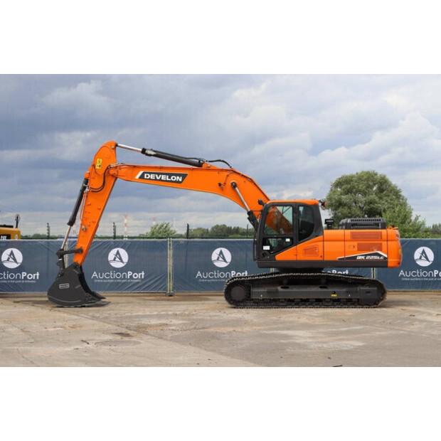 2025 أونبيكند DX225LC-7M-41949841