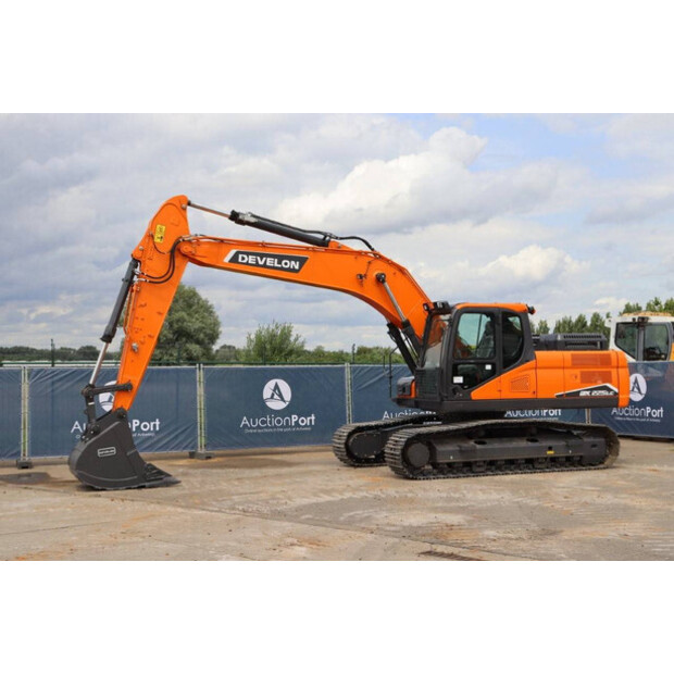 2025 أونبيكند DX225LC-7M-41949849