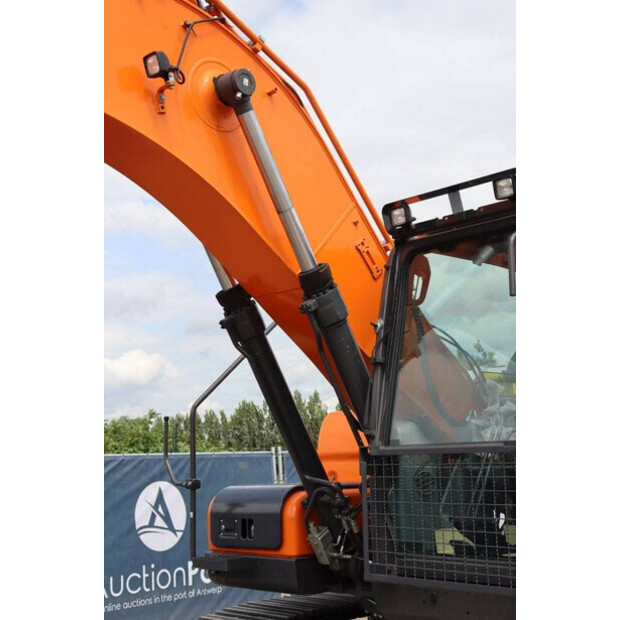 2025 أونبيكند DX225LC-7M-41949855
