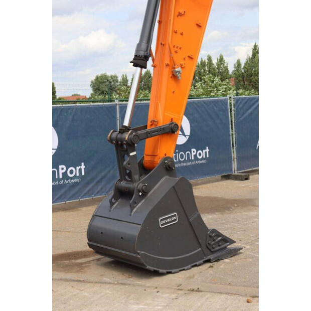2025 أونبيكند DX225LC-7M-41949859