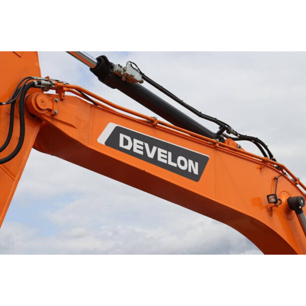 2025 أونبيكند DX225LC-7M-41949861