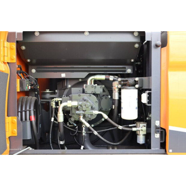 2025 أونبيكند DX225LC-7M-41949871