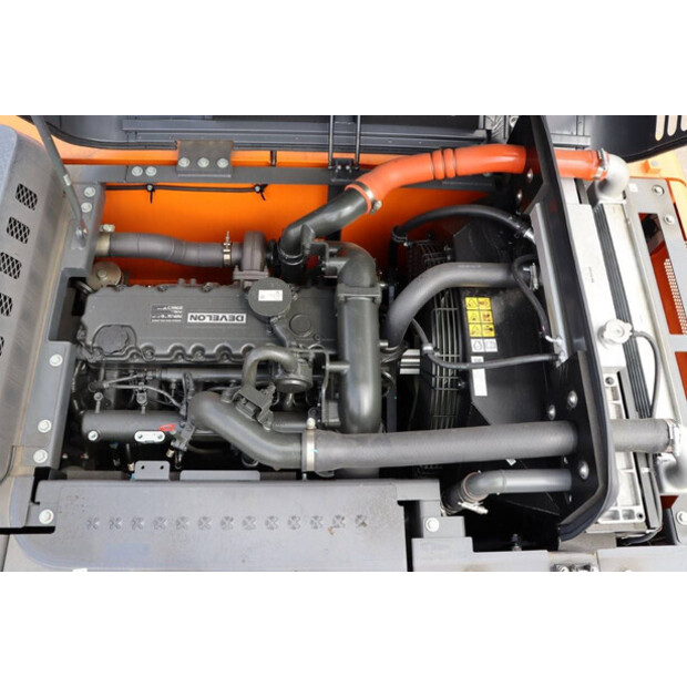 2025 أونبيكند DX225LC-7M-41949875
