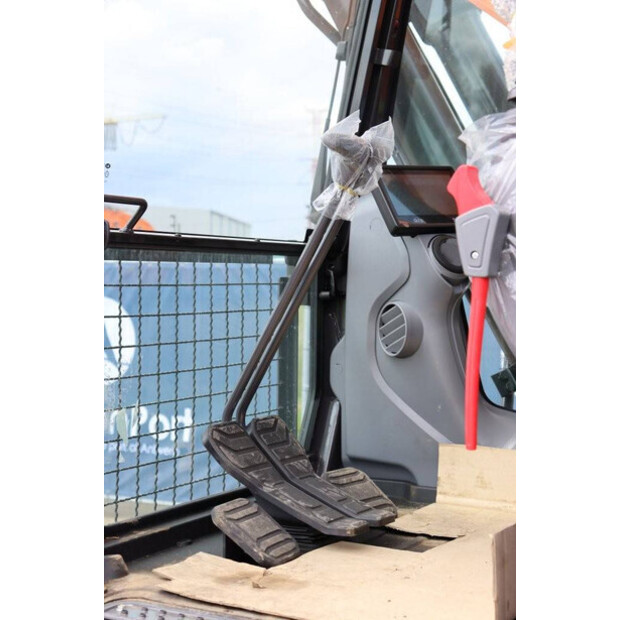 2025 أونبيكند DX225LC-7M-41949882