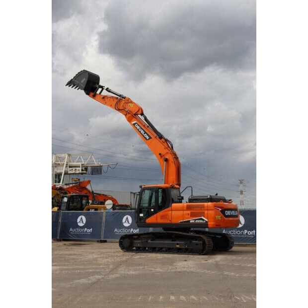 2025 أونبيكند DX225LC-7M-41949892