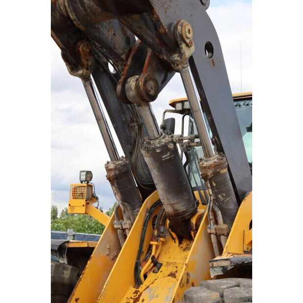 2013 Volvo L180G-41950026