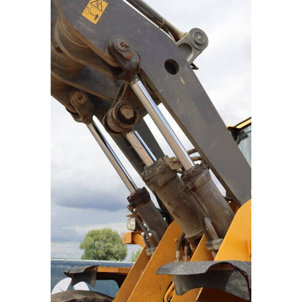 2016 Volvo L150H-41950070