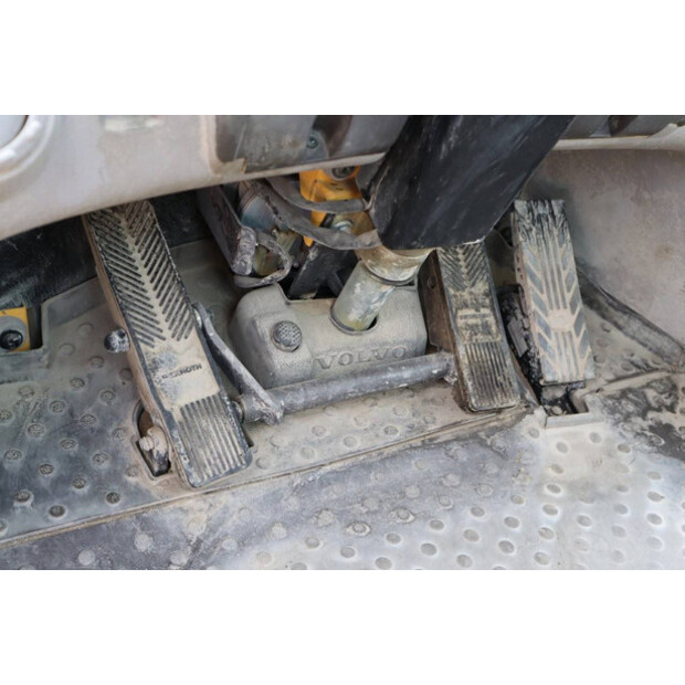 2011 Volvo L180G-41950193