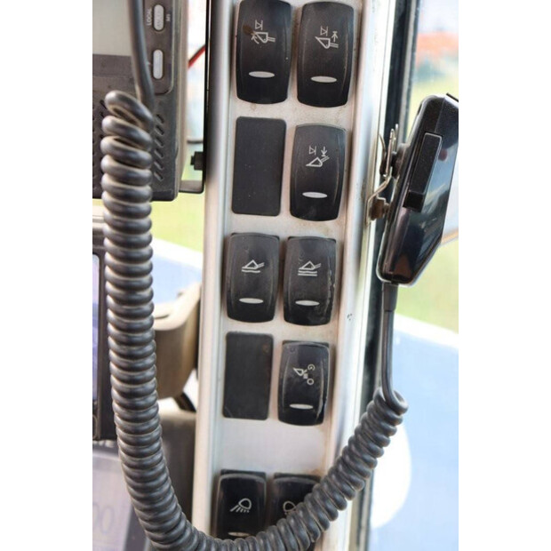 2011 Volvo L180G-41950200