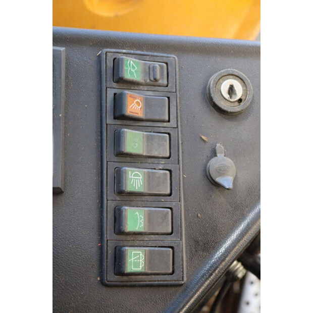 1996 Ahlmann AZ6-41950243