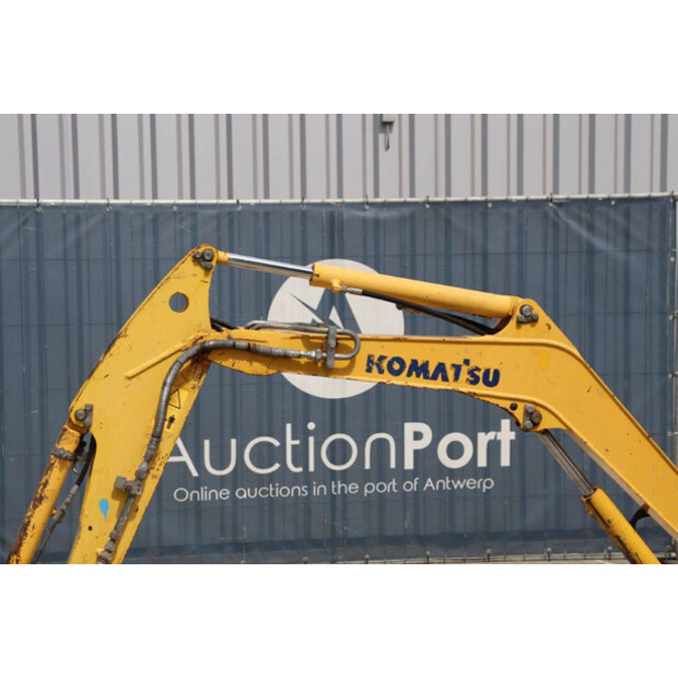 2011 Komatsu PC18MR-41950415