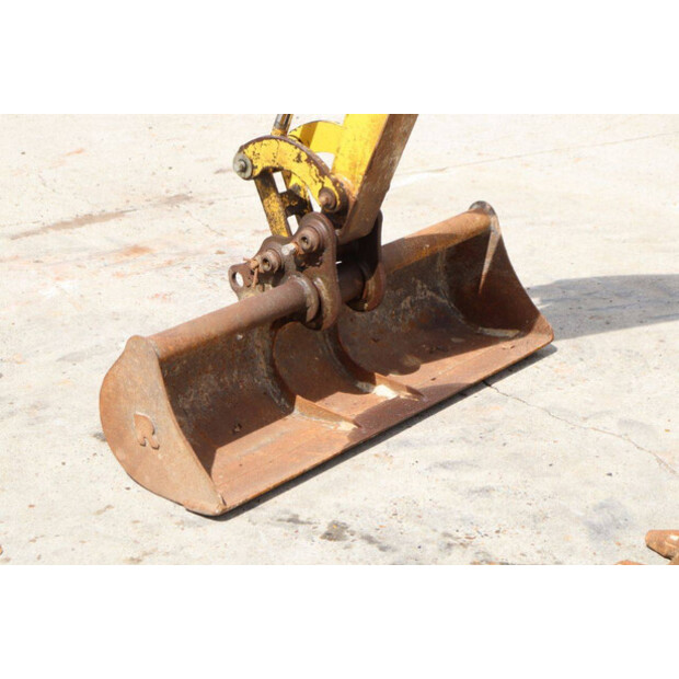 2011 Komatsu PC18MR-41950419