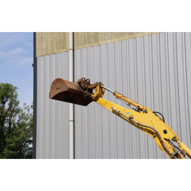 2011 Komatsu PC18MR-41950451