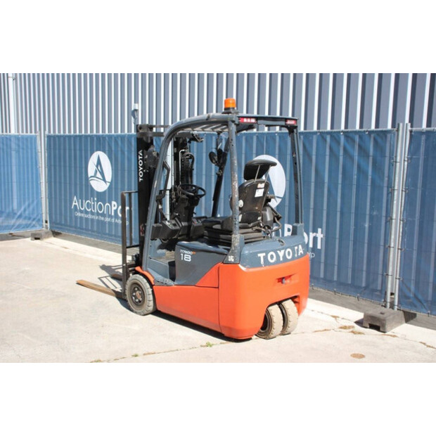 2016 تويوتا 8FBEK18T-41950859