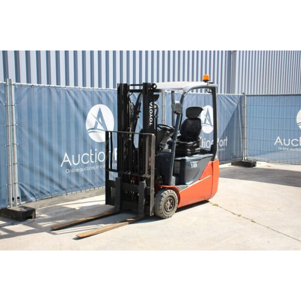 2016 تويوتا 8FBEK18T-41950864