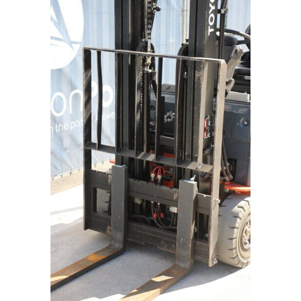 2016 تويوتا 8FBEK18T-41950866