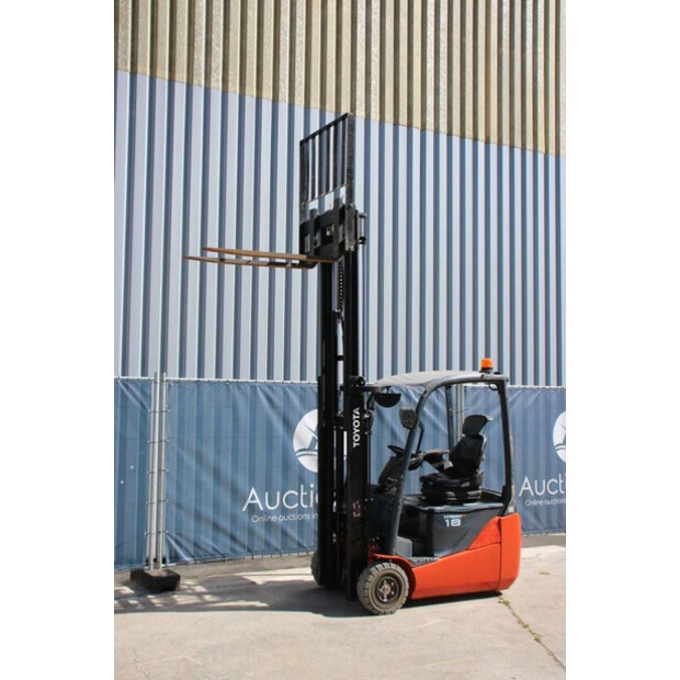 2016 تويوتا 8FBEK18T-41950886
