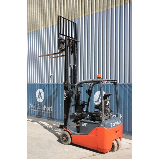 2016 تويوتا 8FBEK18T-41950888