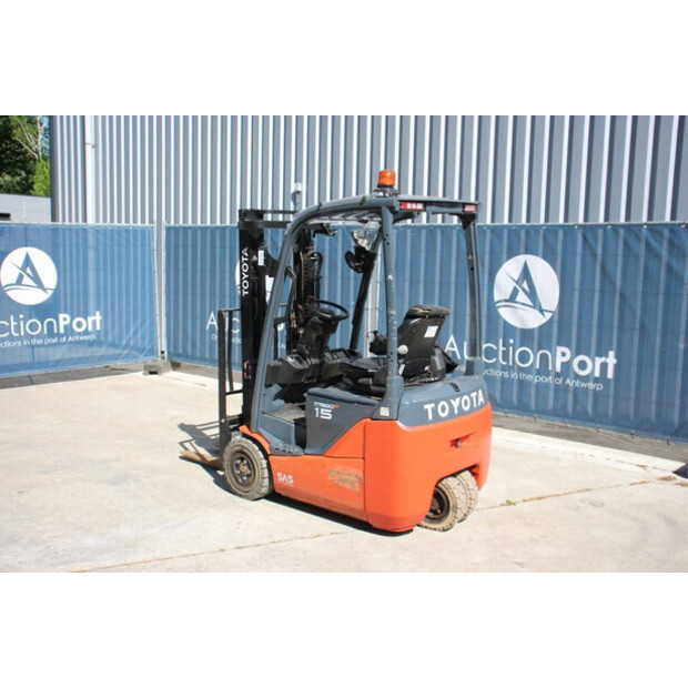Toyota Traigo 15-41950928